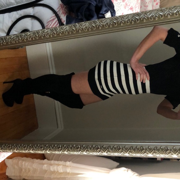 Guess turtleneck tunic - Picture 2 of 6